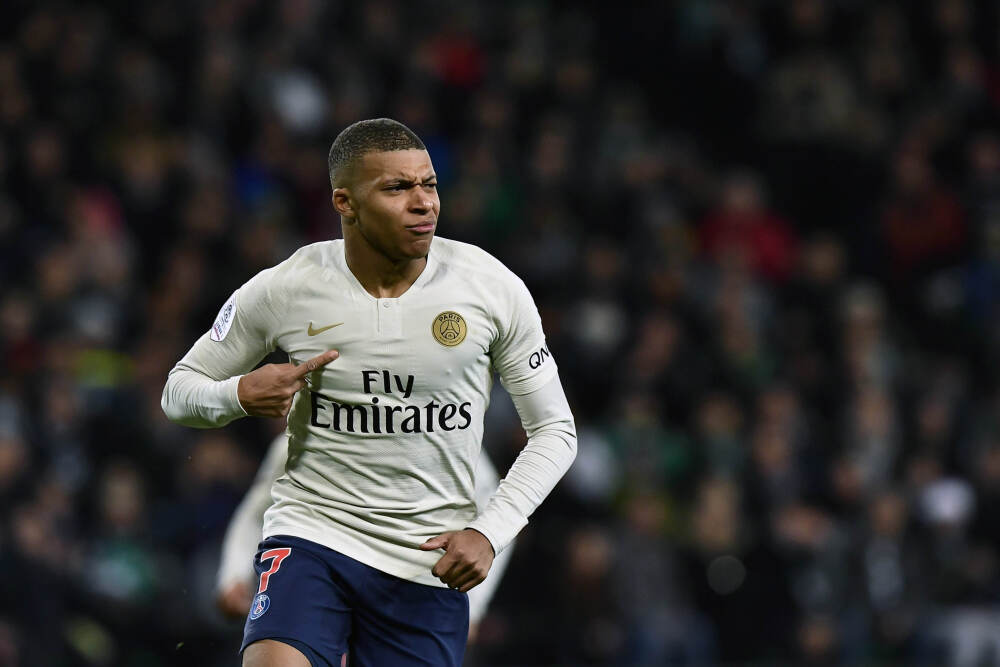 好评中国丨以延安精神之光，照亮新时代奋进之路